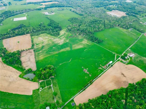 Emerick Rd, Salineville, OH 43945