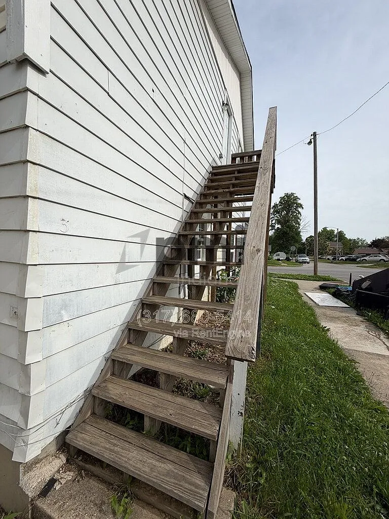 2 bed, 1.5 bath, 1200 sqft, $875 — Photo 2