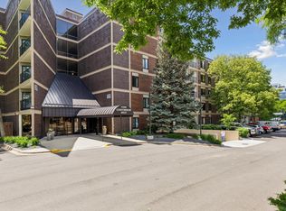 7220 York Ave S APT 223, Edina, MN 55435