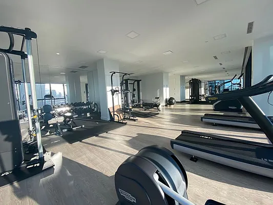 Rented by Lin Pan Realty Group LLC | media 21