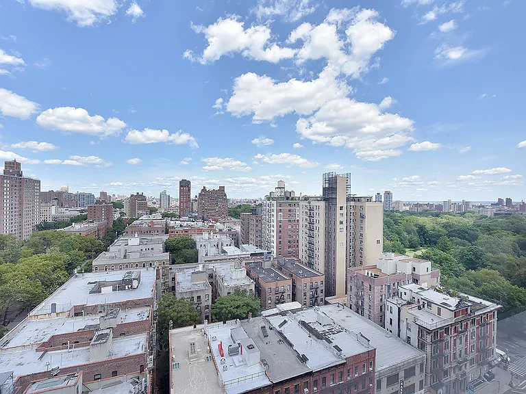 400 Central Park W #19E — Photo 1