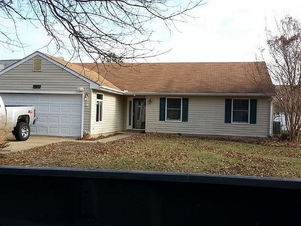 1st image of 104 Wick Ct