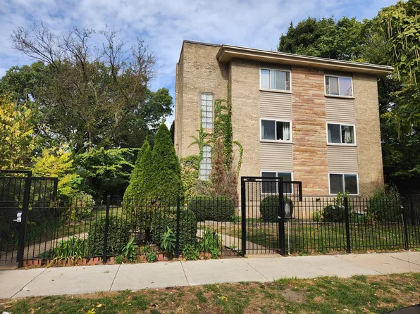 1404 W Estes Ave APT 4A, Chicago, IL 60626