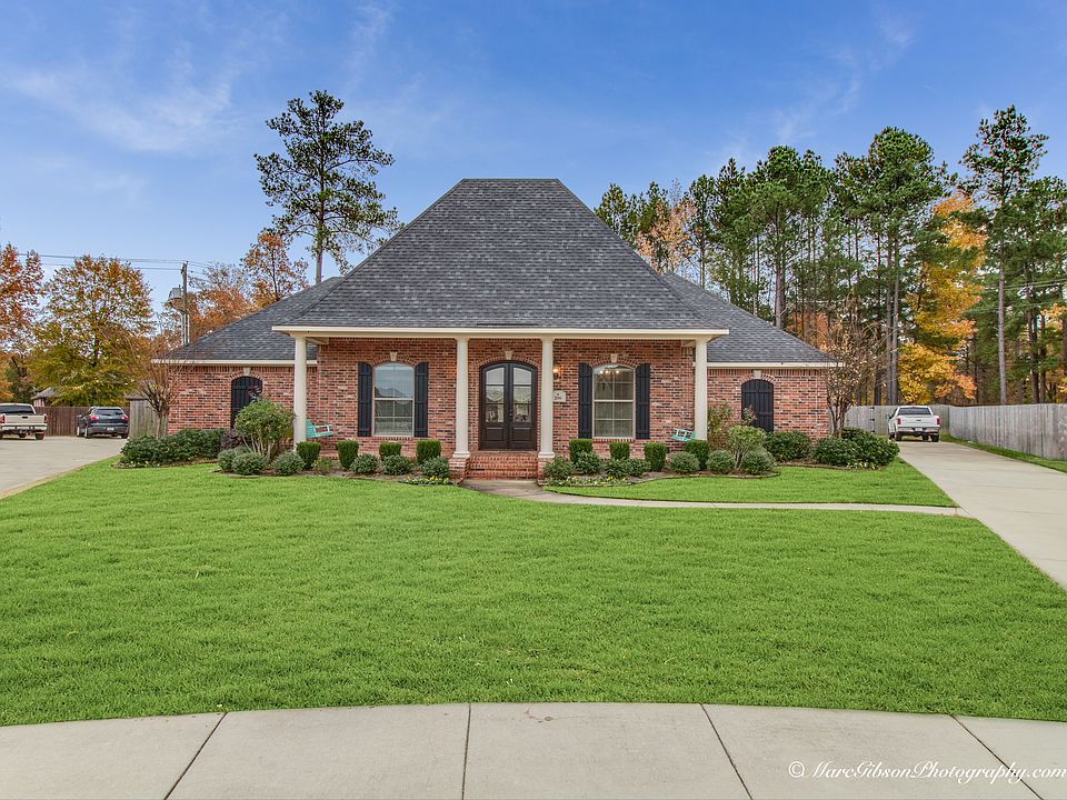 1st image of 200 Danielle Dr