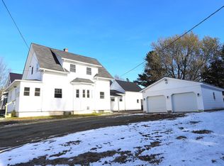 62 Young St, Newport, VT 05855