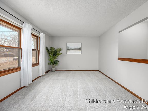 5th image of 4287 Trojan Dr SW