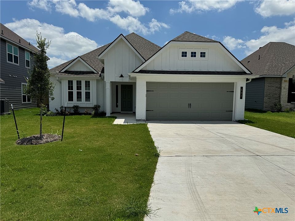 1st image of 607 Pipe Creek Dr