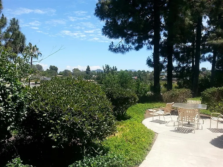 7855 Cowles Mountain Ct #24 — Photo 15