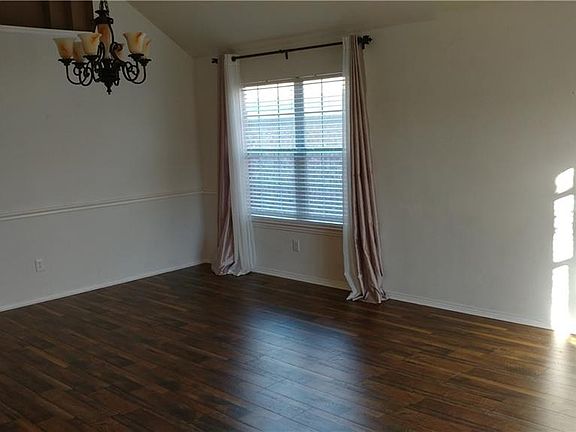 2nd image of 5109 Bayview Dr
