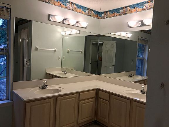 Master vanity