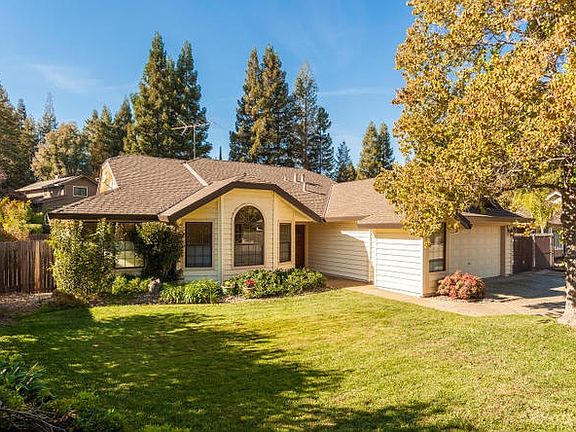 2nd image of 620 Cordillera Ct