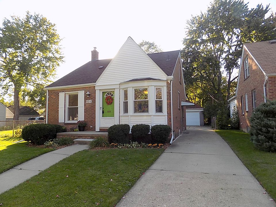 1st image of 636 S Edison Ave