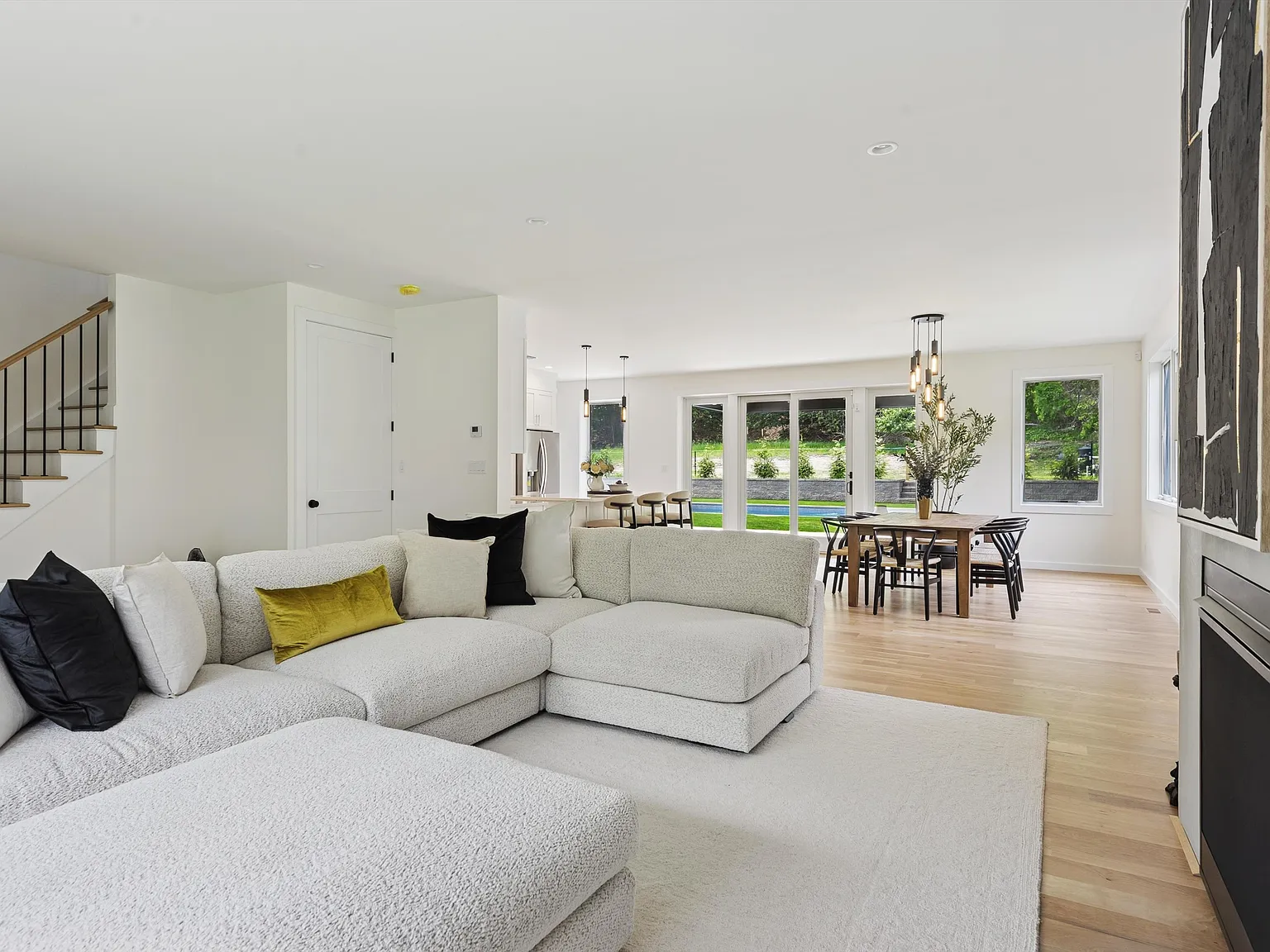 Brand-New Coastal Barn-Style Retreat in Hampton Bays — Photo 2