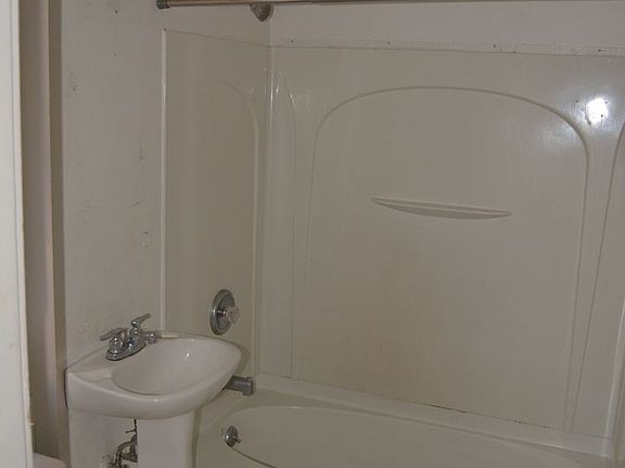 3rd image of 2664A Nebraska Ave