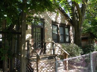 334 W Schiller St, Chicago, IL 60610