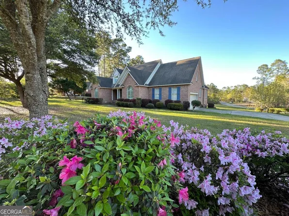 8 Cole St, Hazlehurst, GA 31539