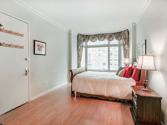 5th image of 200 E 32nd St APT 10C