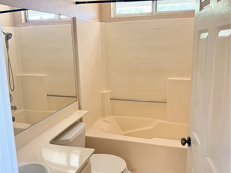 20834 Crest Ln — Photo 10