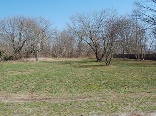 51 Lincoln Blvd, East Moriches, NY 11940