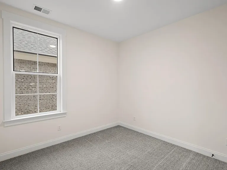 6520 Benjamin Cv — Photo 15