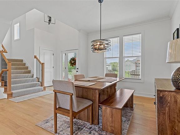 4th image of 2705 NE Wheatley Dr