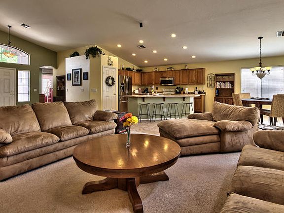 5th image of 12825 W Aster Dr