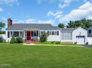 67 Victoria Pl, Red Bank, NJ 07701