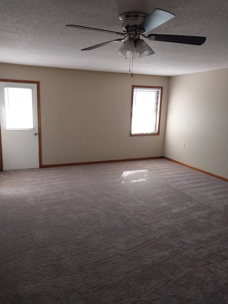 Building Photo - 414 Windy Way #D
