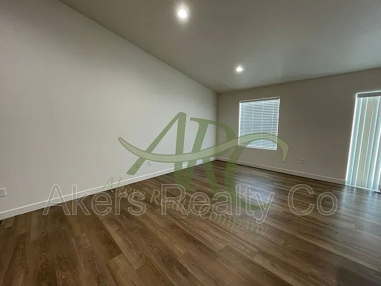 968 S Coral Pl — Photo 6