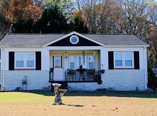 13209 Croom Rd, Upper Marlboro, MD 20772