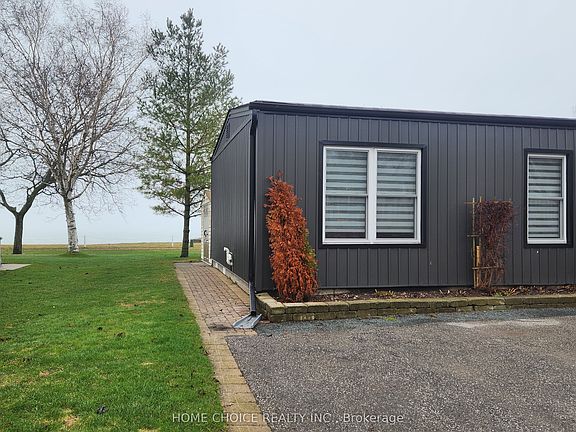2nd image of 87 Bluffs Rd