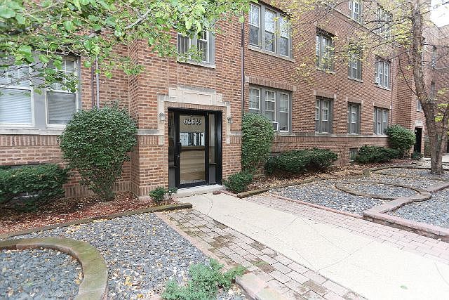1st image of 626.5 W Barry Ave #2S