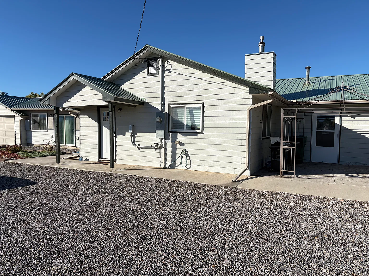 3 bed, 2113 sqft, $2,500 — Photo 3