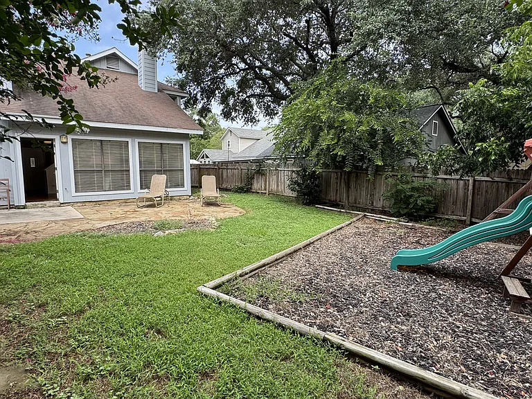 13815 Stone Holw — Photo 31