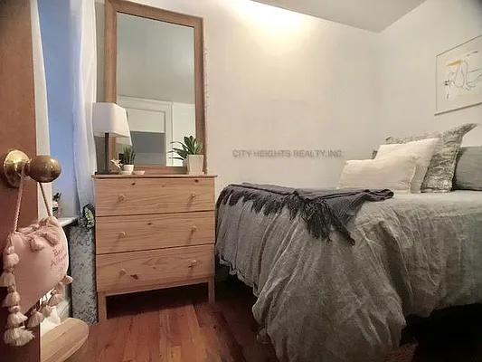 Rented by City Heights Realty | media 17