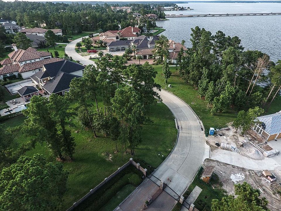 1st image of 183 Bentwater Bay Dr