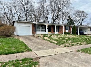 765 Starlet Dr, Florissant, MO