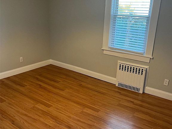 2nd image of 230 Westbury Ave