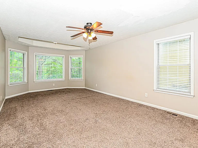 706 Hearthstone Xing — Photo 10