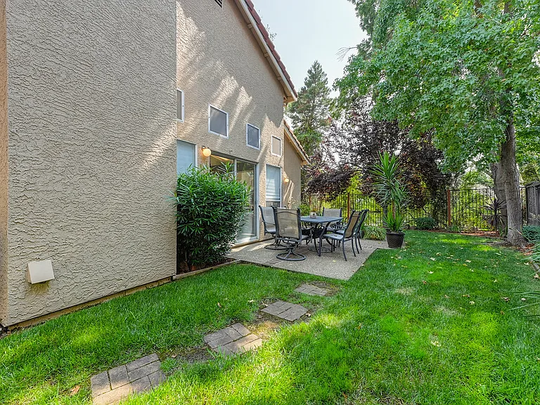 5537 Cabrillo Way — Photo 34