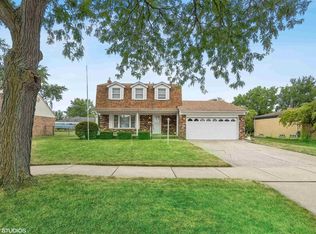 16649 Walter St, Southgate, MI 48195