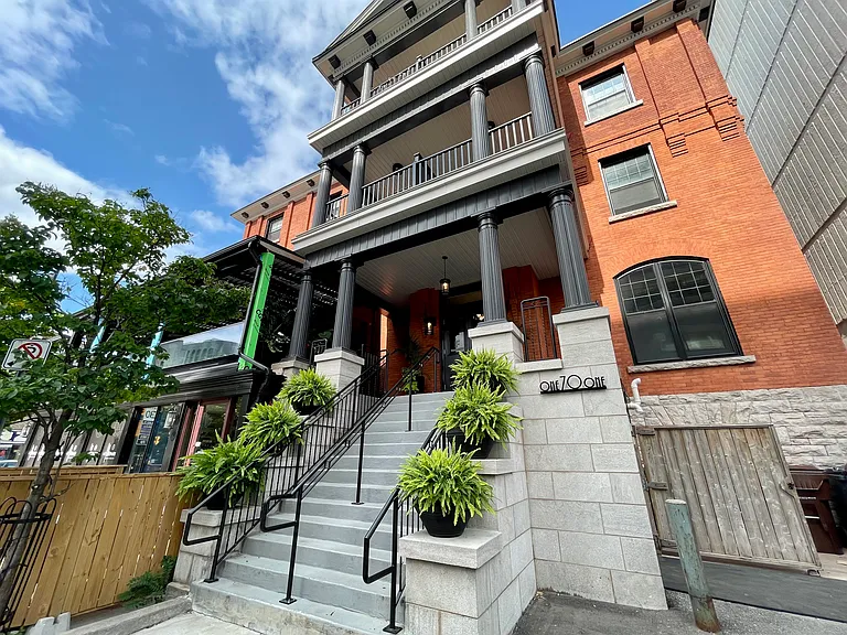 171 Maclaren St #4 — Photo 1