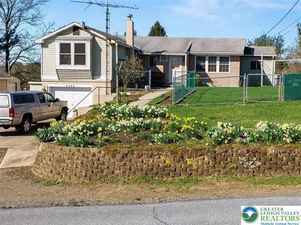 5144 Cider Press Rd N, Schnecksville, PA 18078