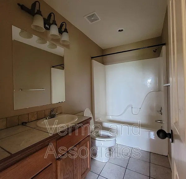 192 Fair St #198 — Photo 8