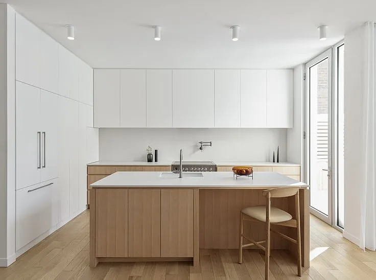 3 Oxenden Crescent Toronto — Photo 3