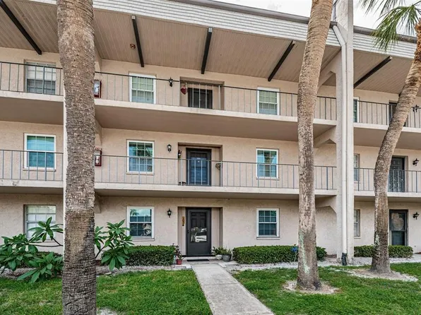 8693 Bardmoor Blvd APT 202B, Seminole, FL 33777