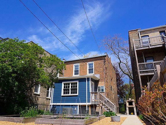 3rd image of 1305 W Columbia Ave