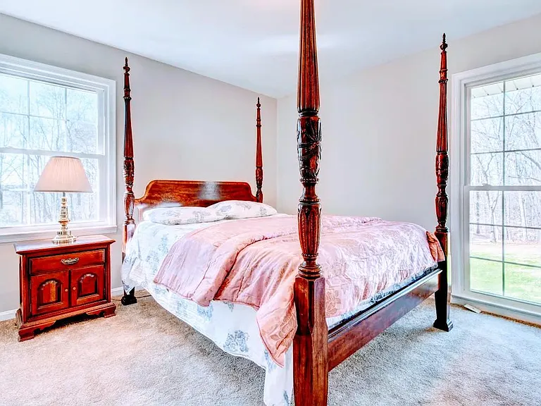 10208 Cumming Hwy — Photo 6