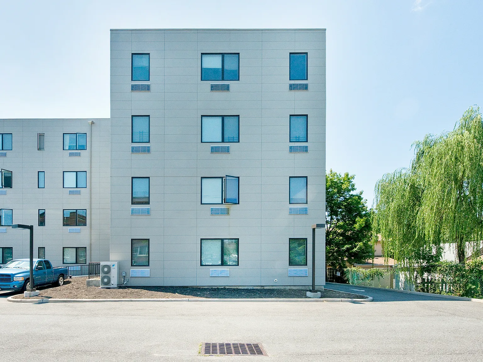 Village Lofts — Photo 4