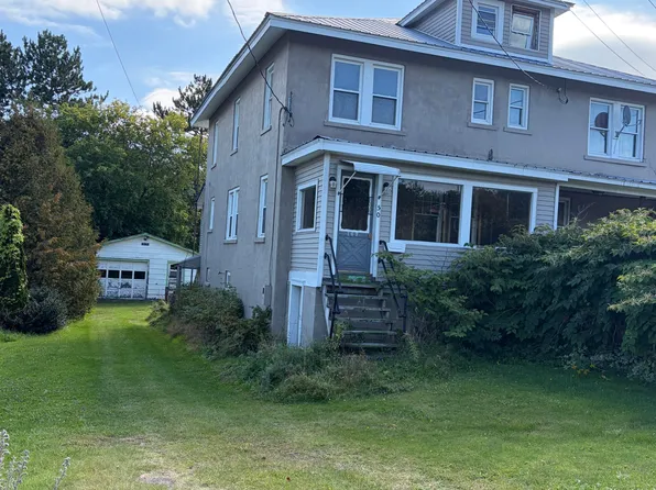 50 2nd St, Lyon Mountain, NY 12952